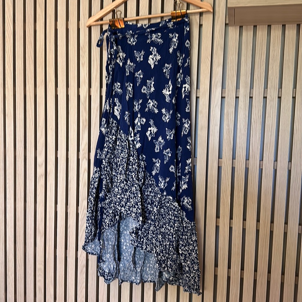 Flying Tomato floral wrap skirt